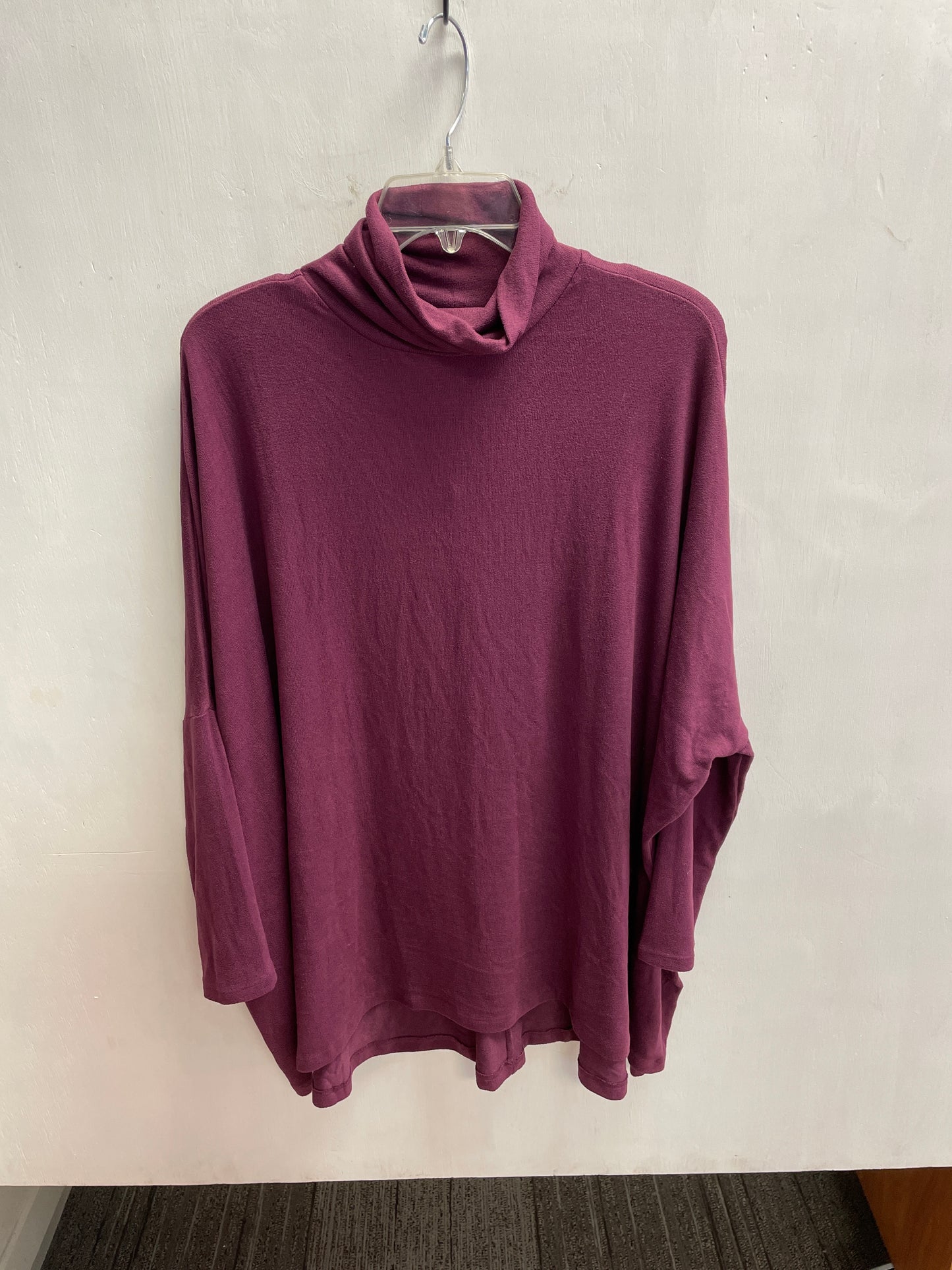 purple Lularoe Elsa Turtleneck, Medium
