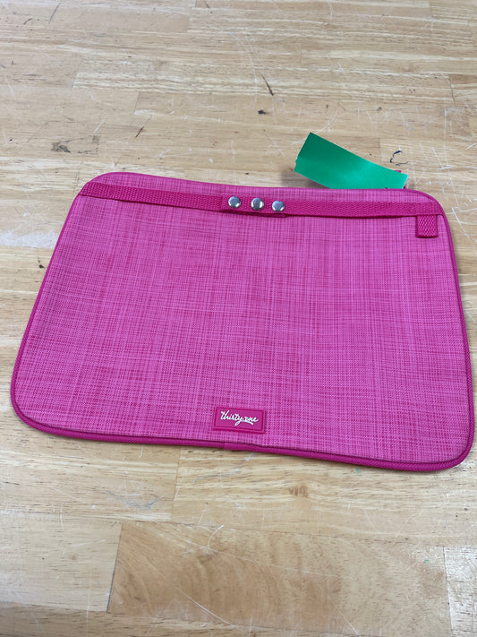 Pink Cross Hatch Thirty-One pocket a tote (NEW)