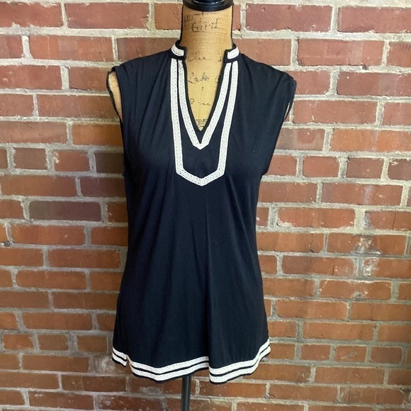 (1093) 𝅺The royal standard black top size Medium